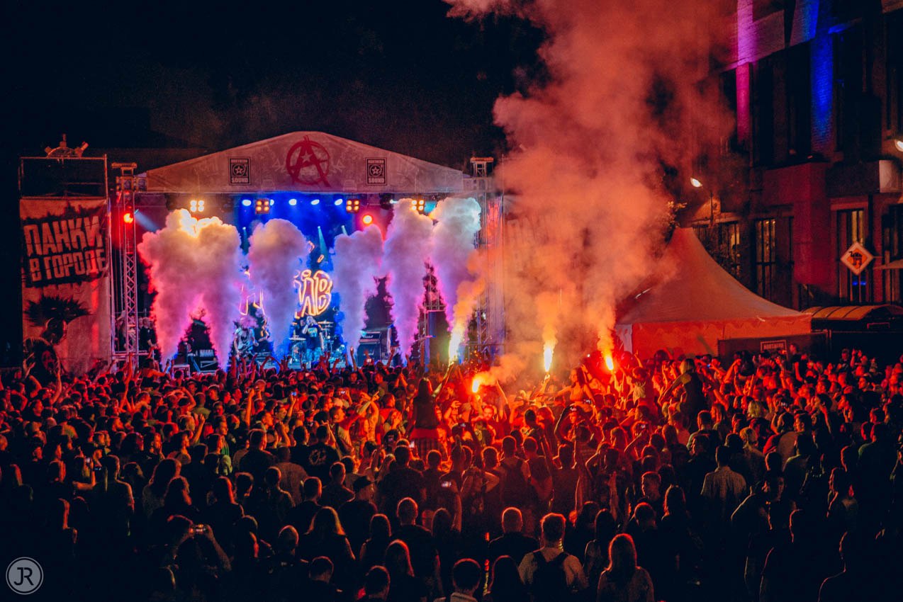 Панки в городе 2018